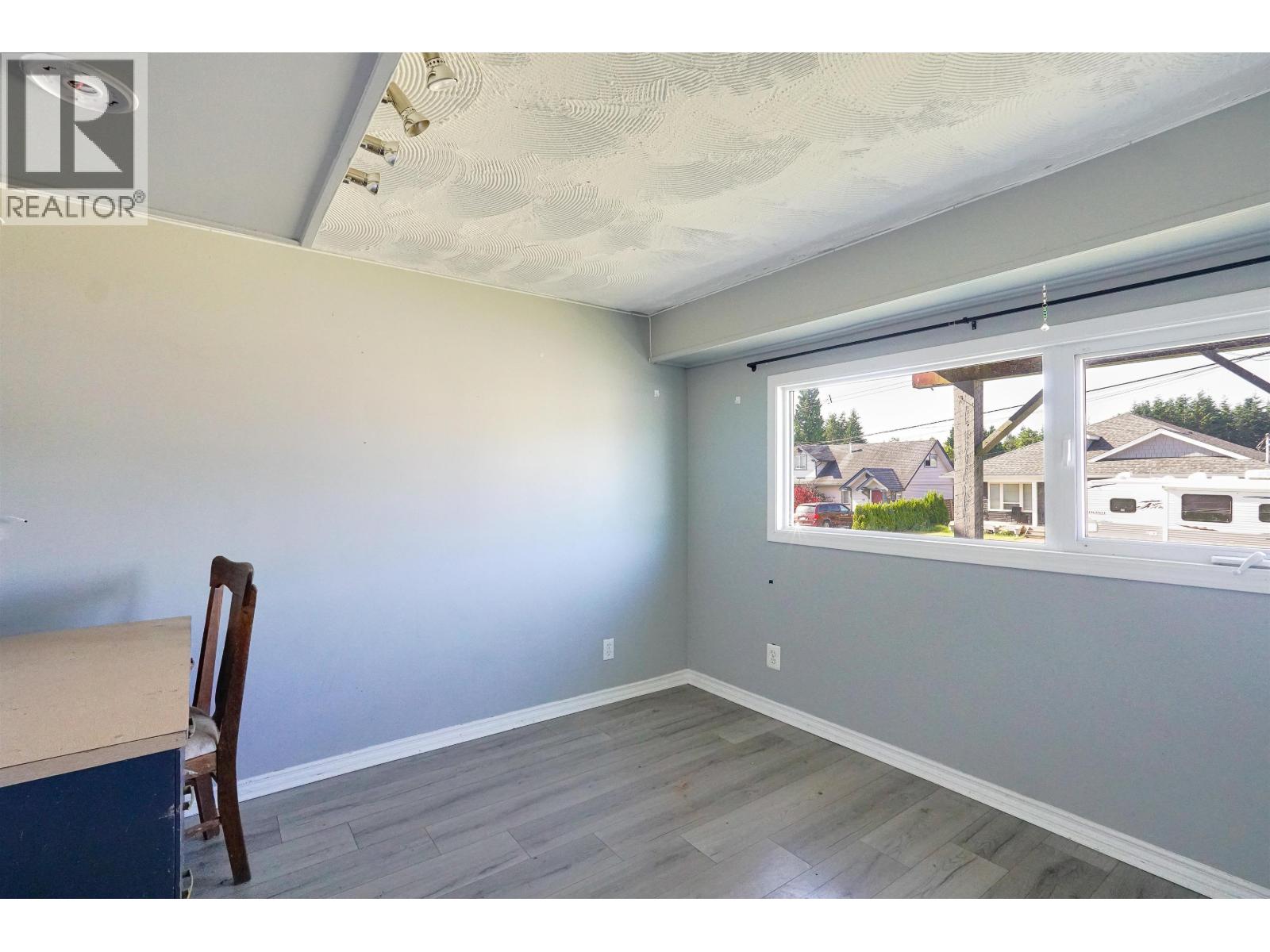 36 FULMAR STREET - 15
