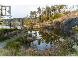 7100 Friendship Lane, Sooke, BC V9Z1C1 Photo 7