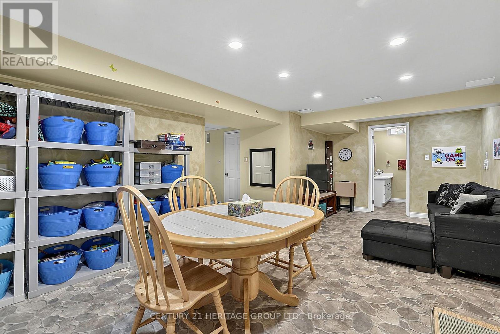 214 LANCASTER AVENUE - 27