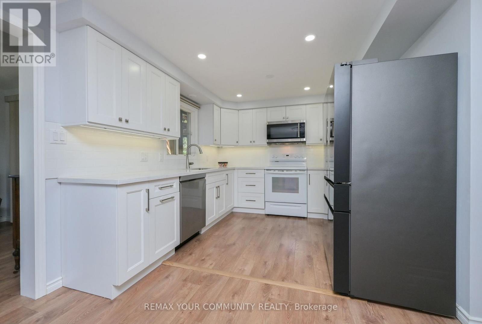 76 TECUMSETH PINES DRIVE - 11