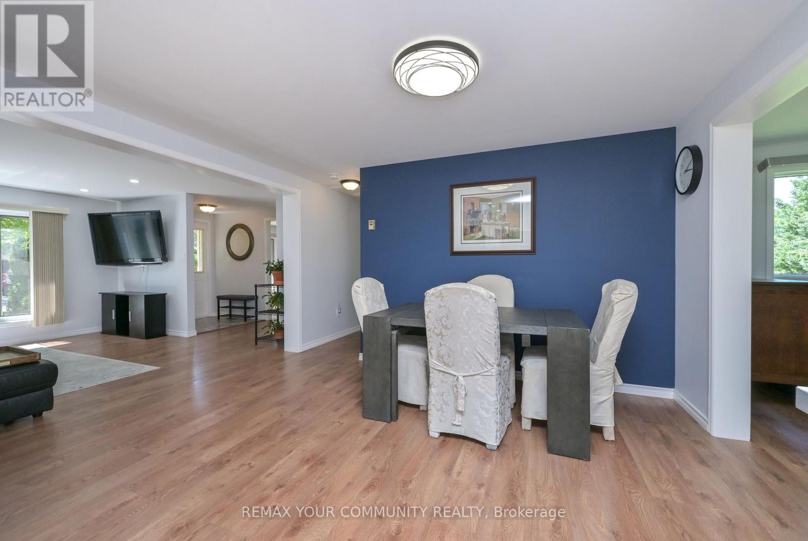 76 TECUMSETH PINES DRIVE - 17