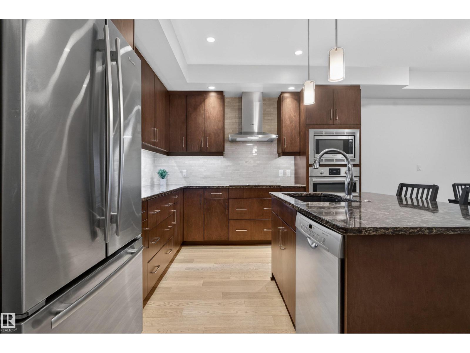 #514 200 BELLEROSE DR - 2