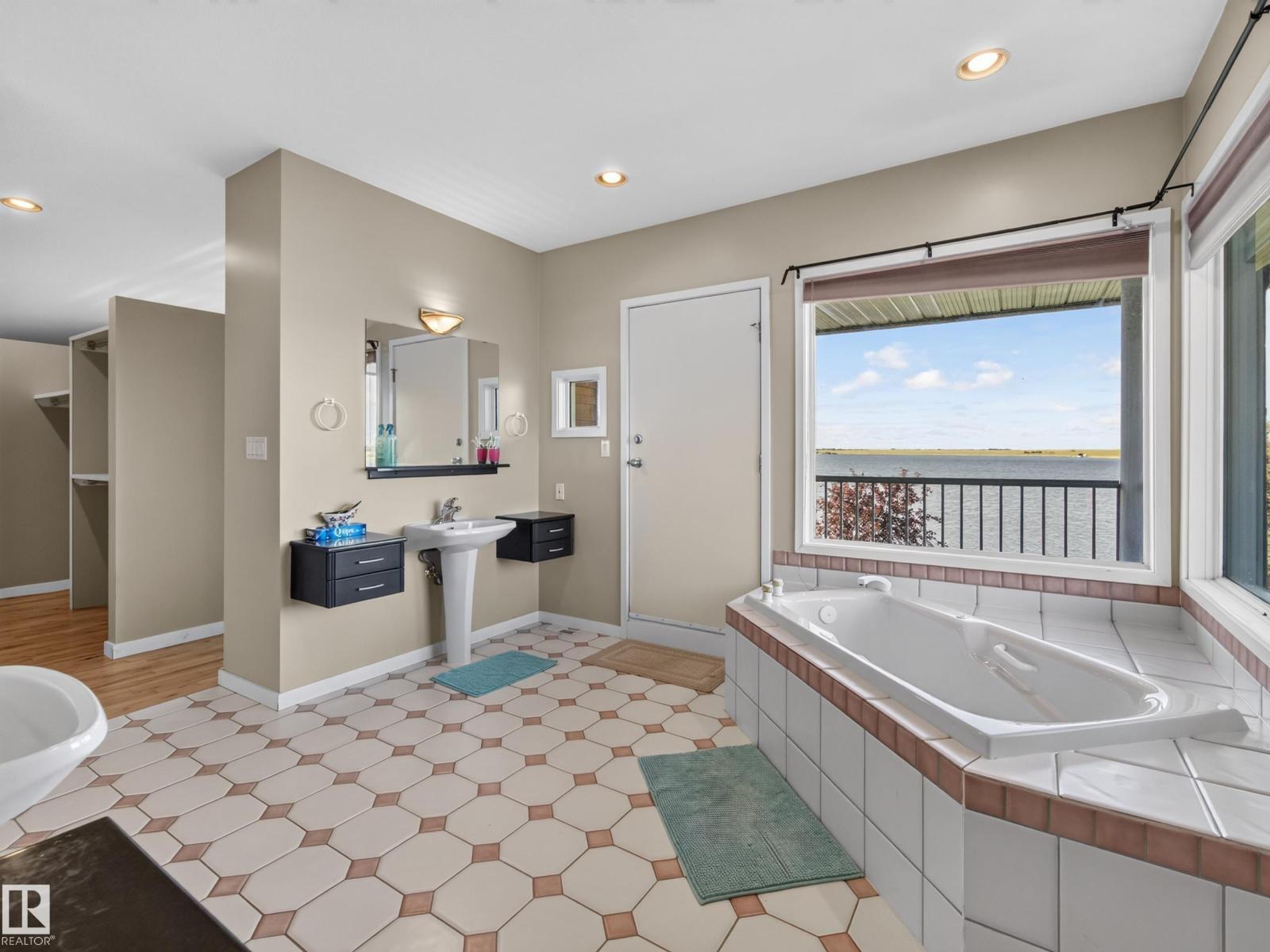 48208 Range Road - Image 48