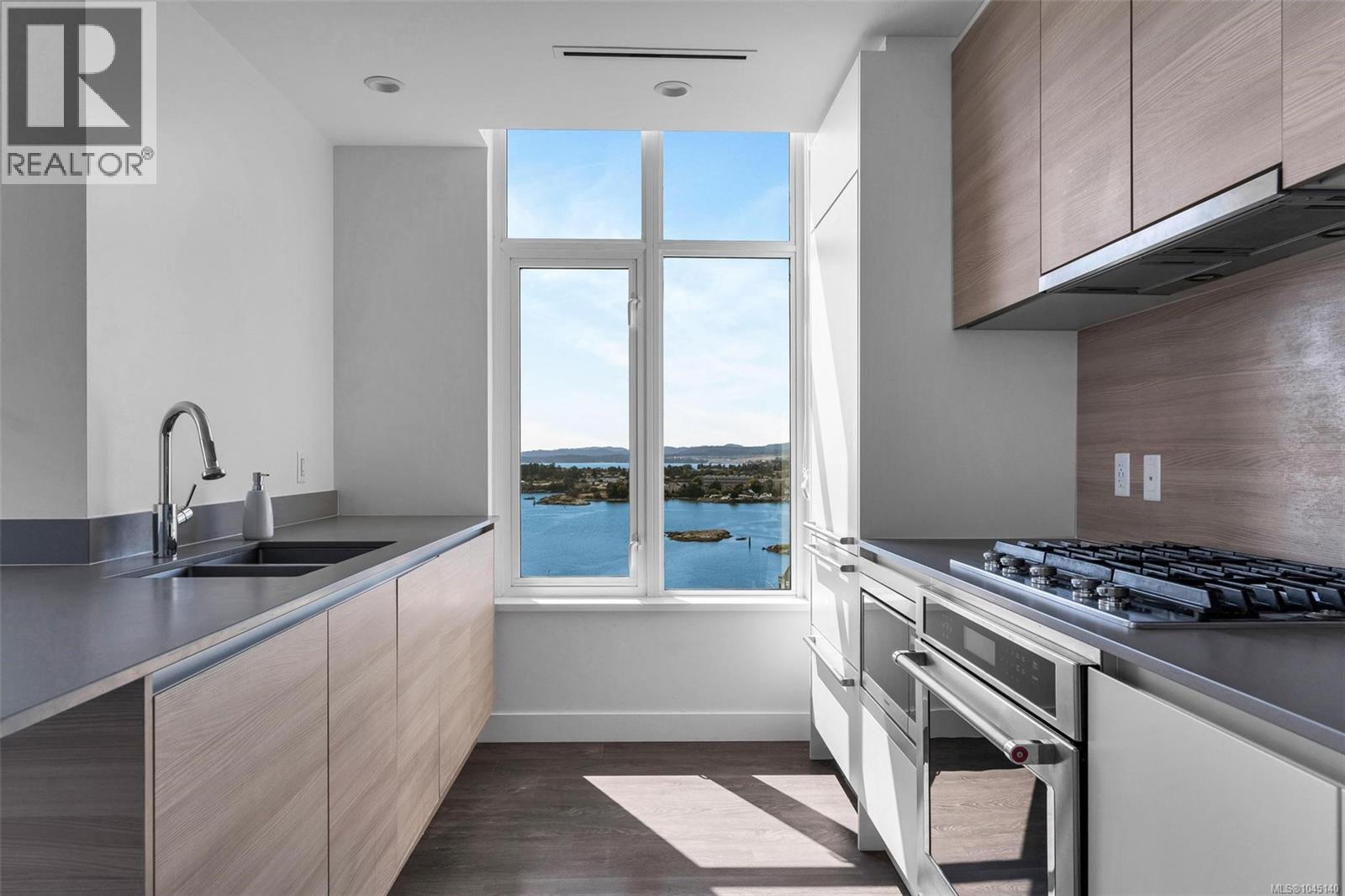 1302 60 Saghalie Road, Victoria