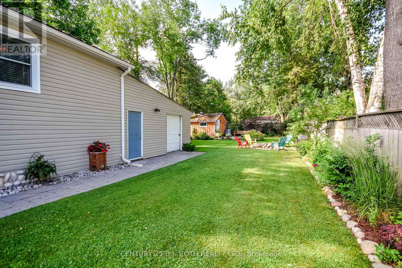 3448 CORONATION AVENUE - Image 32