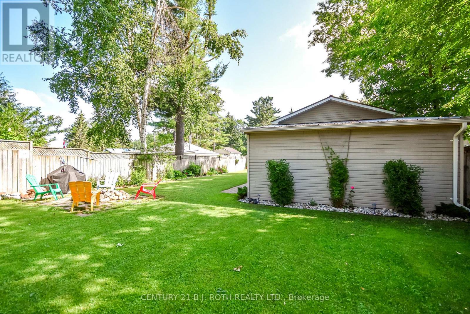 3448 CORONATION AVENUE - Image 33