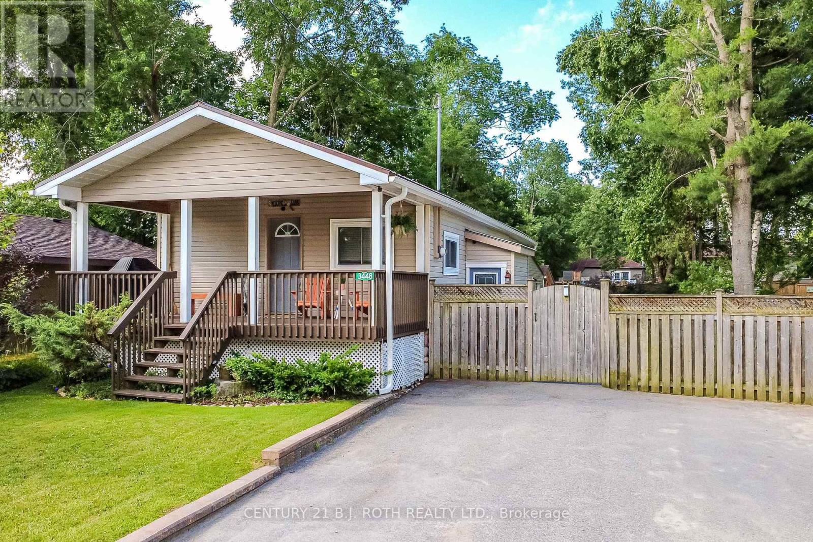 3448 CORONATION AVENUE - 43
