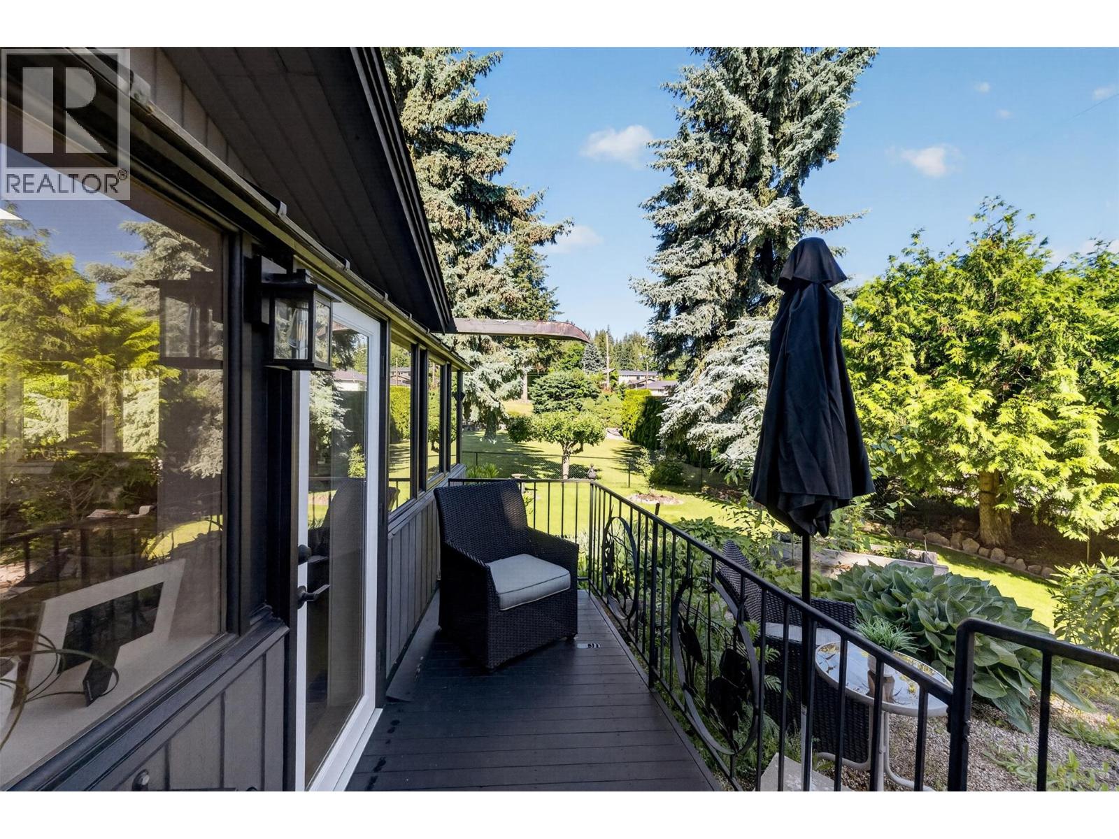 2829 Marine Drive - 52