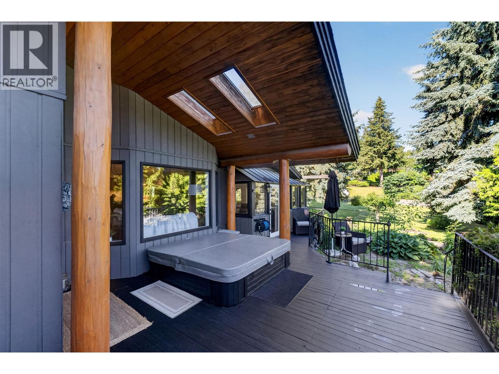 2829 Marine Drive - 39