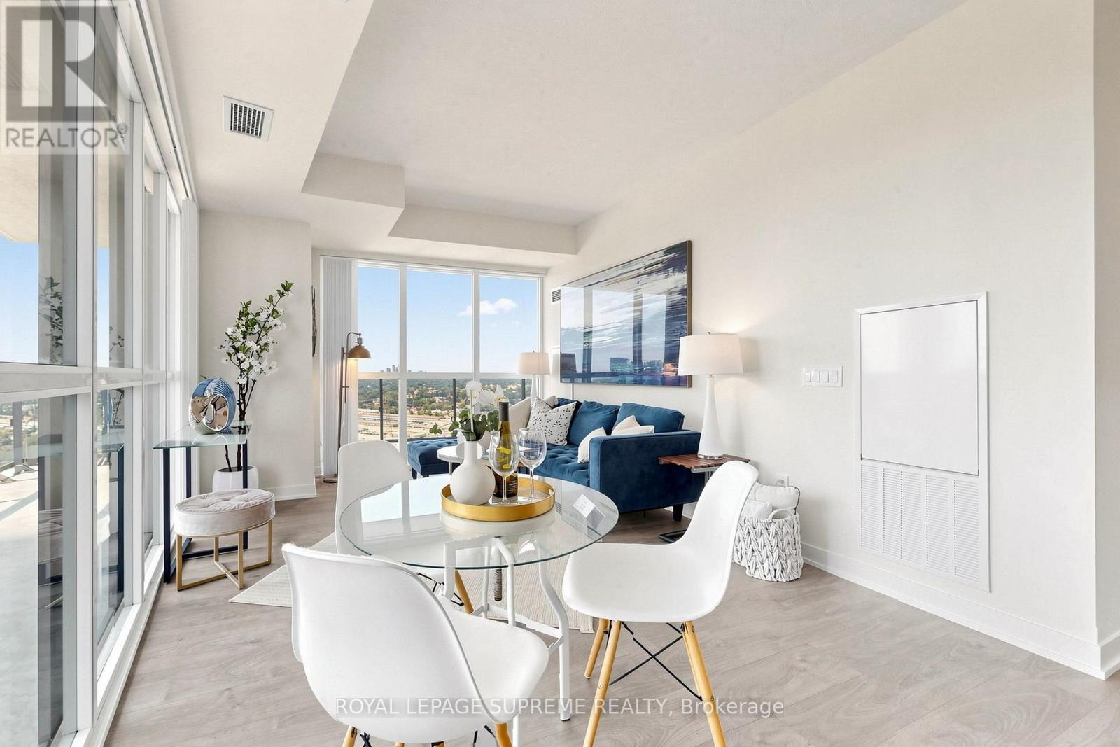#2708 38 ANNIE CRAIG DRIVE - 11