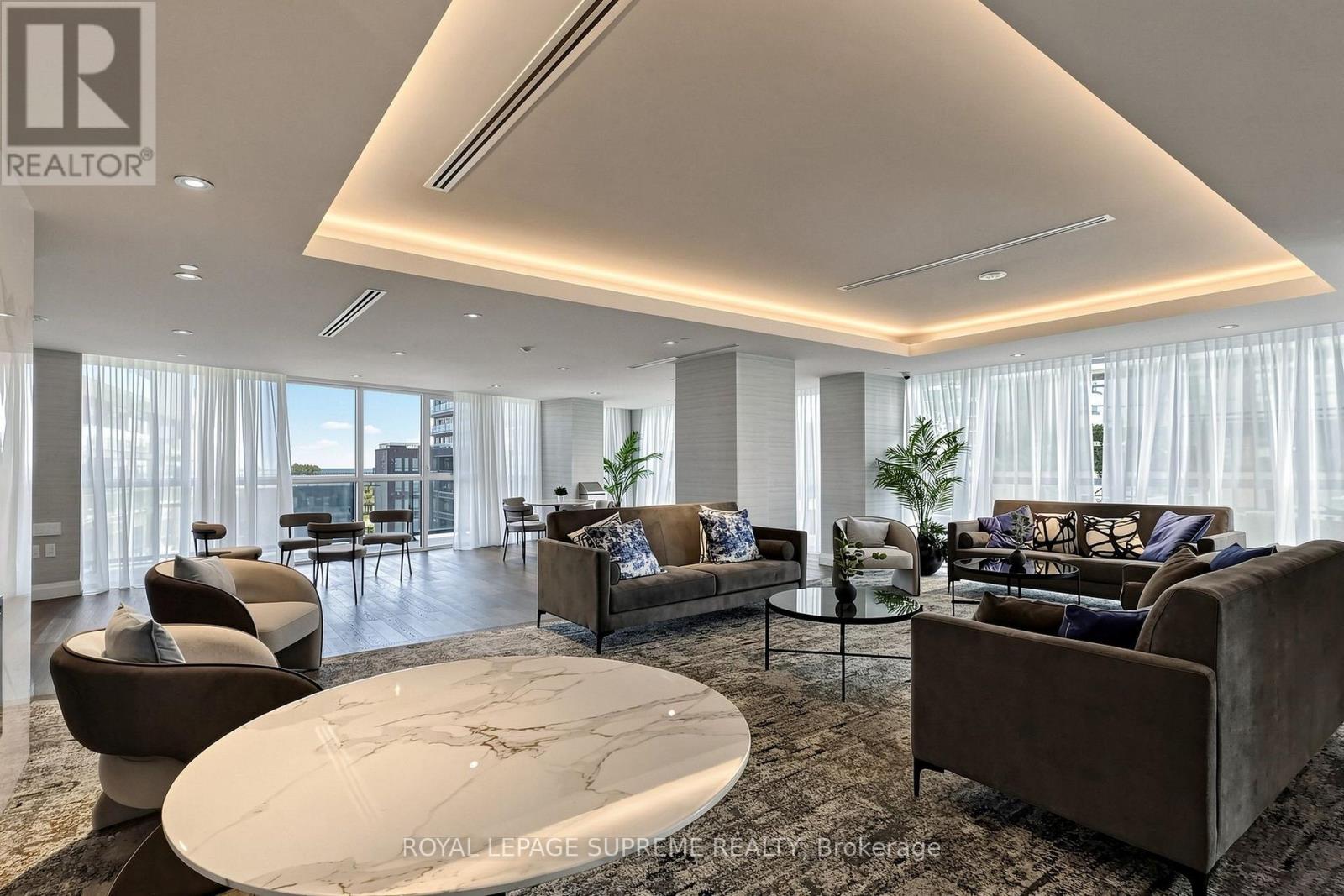 #2708 38 ANNIE CRAIG DRIVE - 30