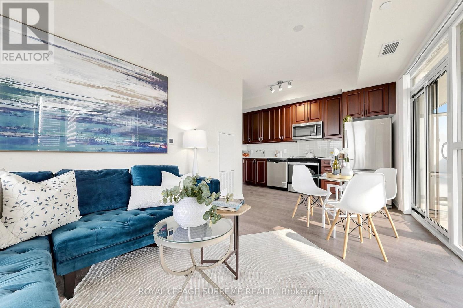 #2708 38 ANNIE CRAIG DRIVE - 6