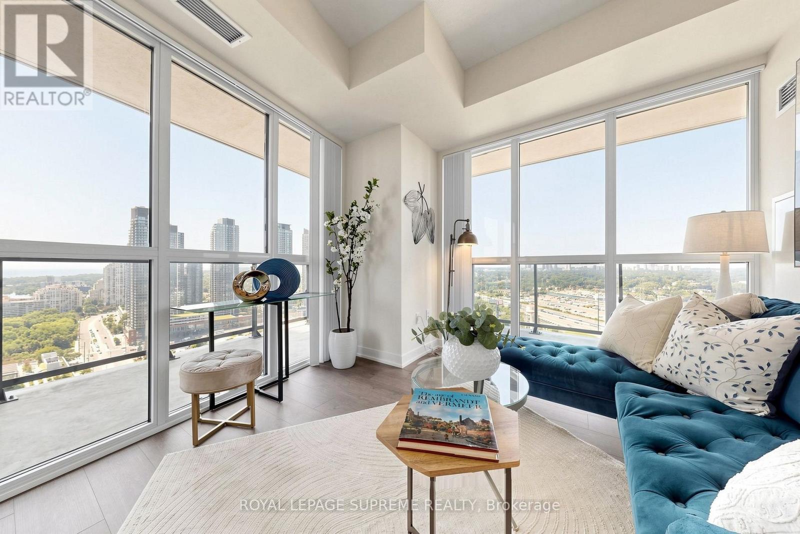 #2708 38 ANNIE CRAIG DRIVE - 7