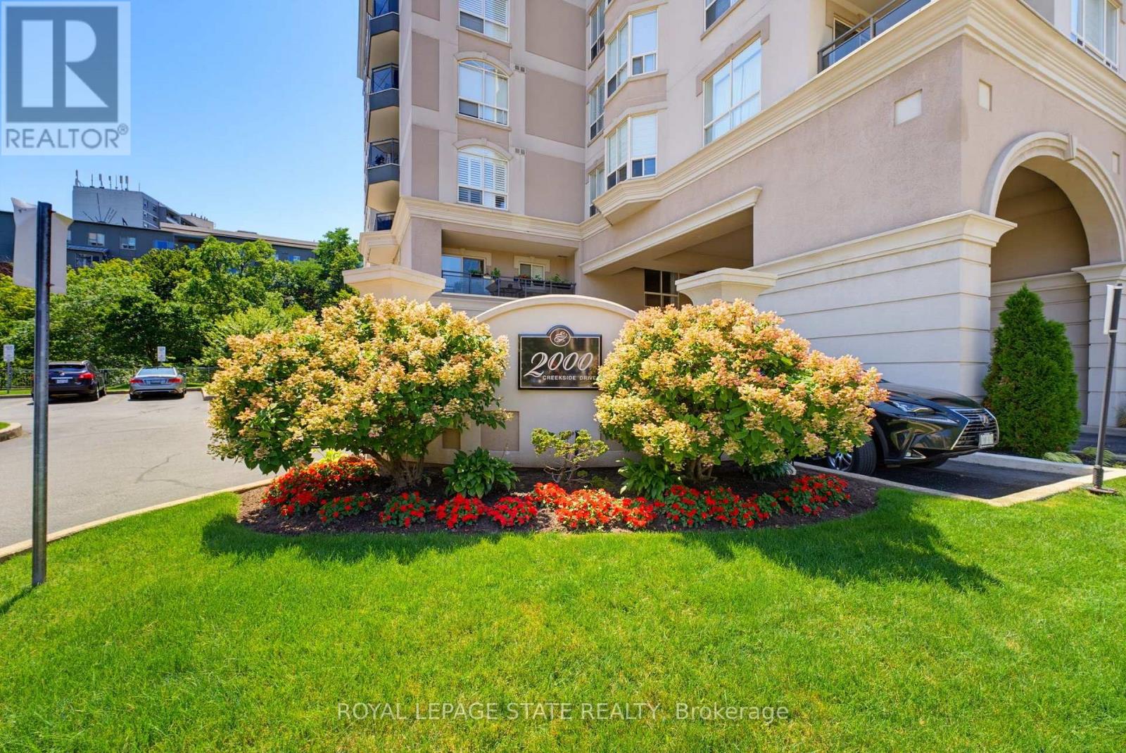 Photo of 2000 Creekside Drive