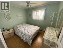 Living room - 60 32nd Avenue, Edmundston, NB E3V2S2 Photo 10