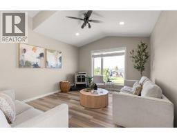 Laundry room - 220 Sierra Road Sw, Medicine Hat, AB T1B4Y6 Photo 11