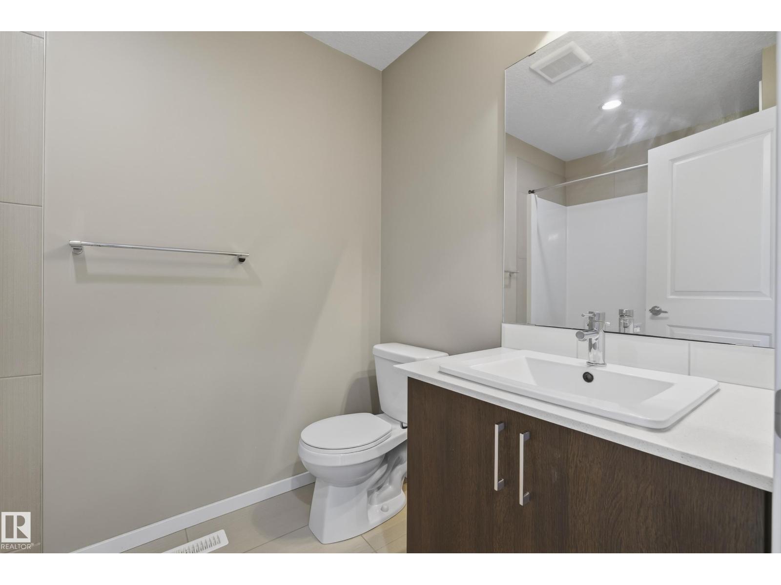 #10 1075 ROSENTHAL BV NW - Image 43