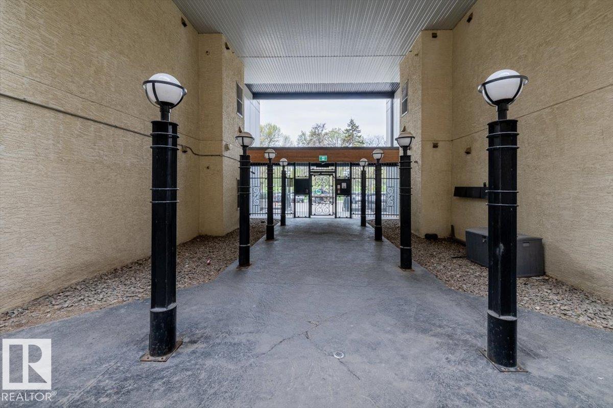 #114 10531 117 ST NW - 3