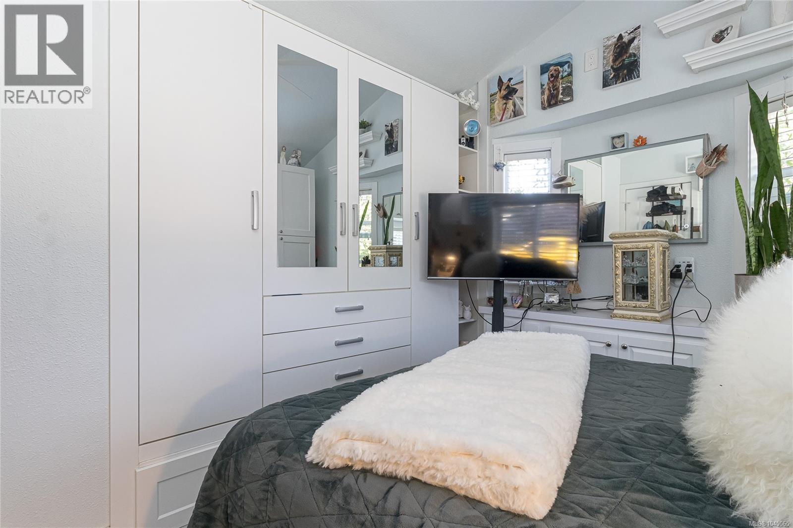 #103 3042 River Rd - 18