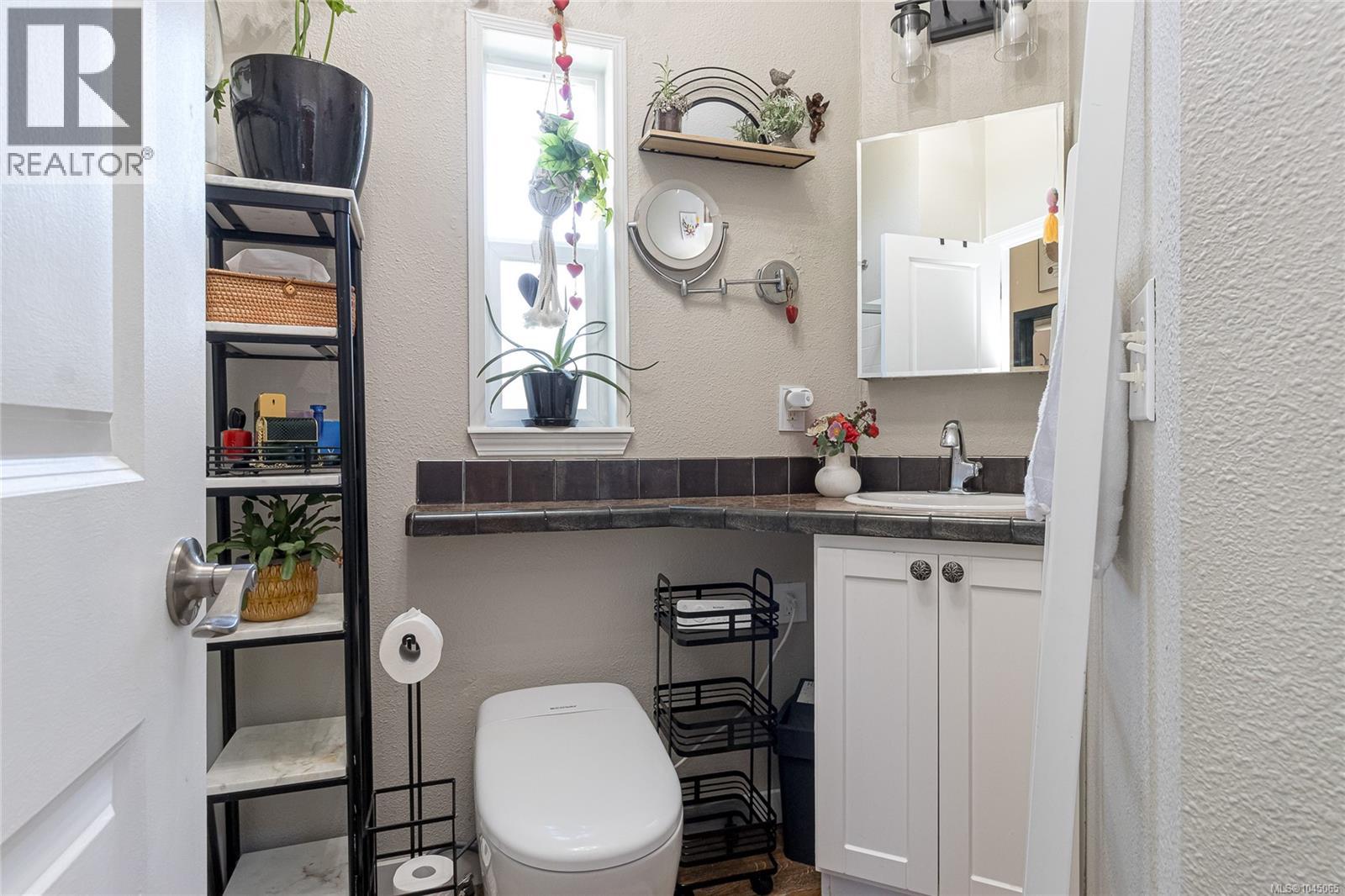 103 3042 River Rd, Chemainus