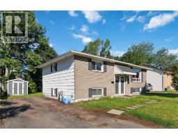 176-178 Ayer Avenue, photo 2