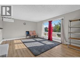 176-178 Ayer Avenue, photo 4
