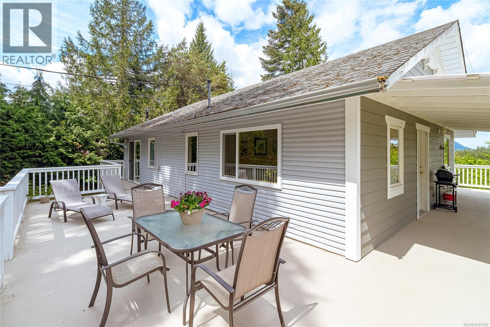 4041 Cambrai Rd - 33