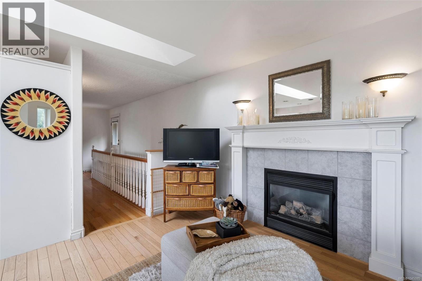 3549 Sun Estate - 10