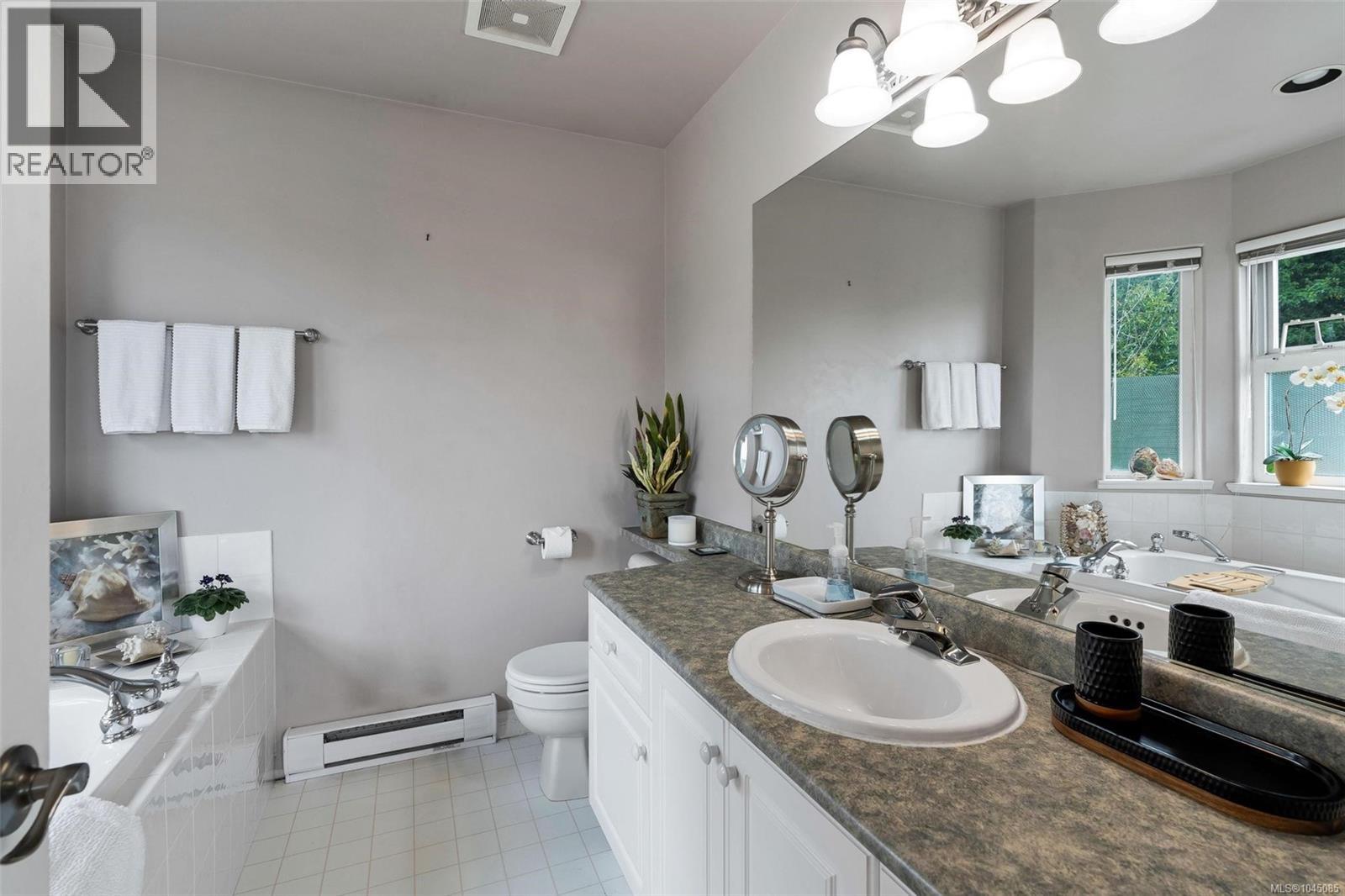 3549 Sun Estate - 16