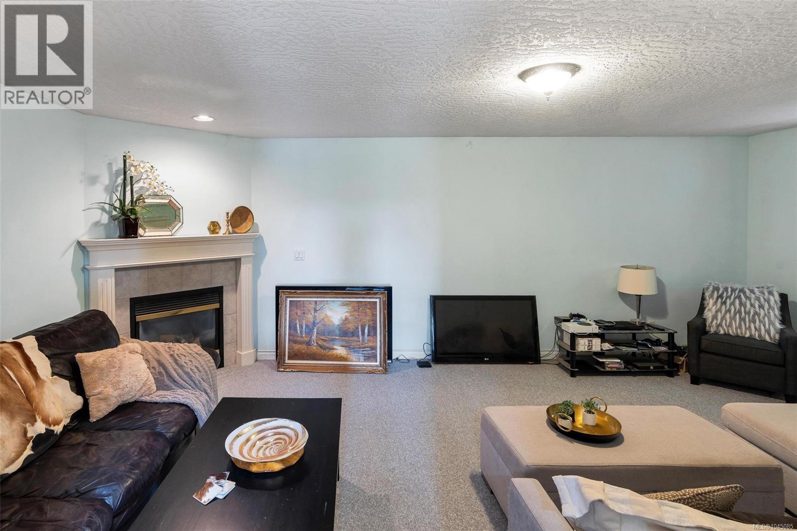 3549 Sun Estate - Image 29