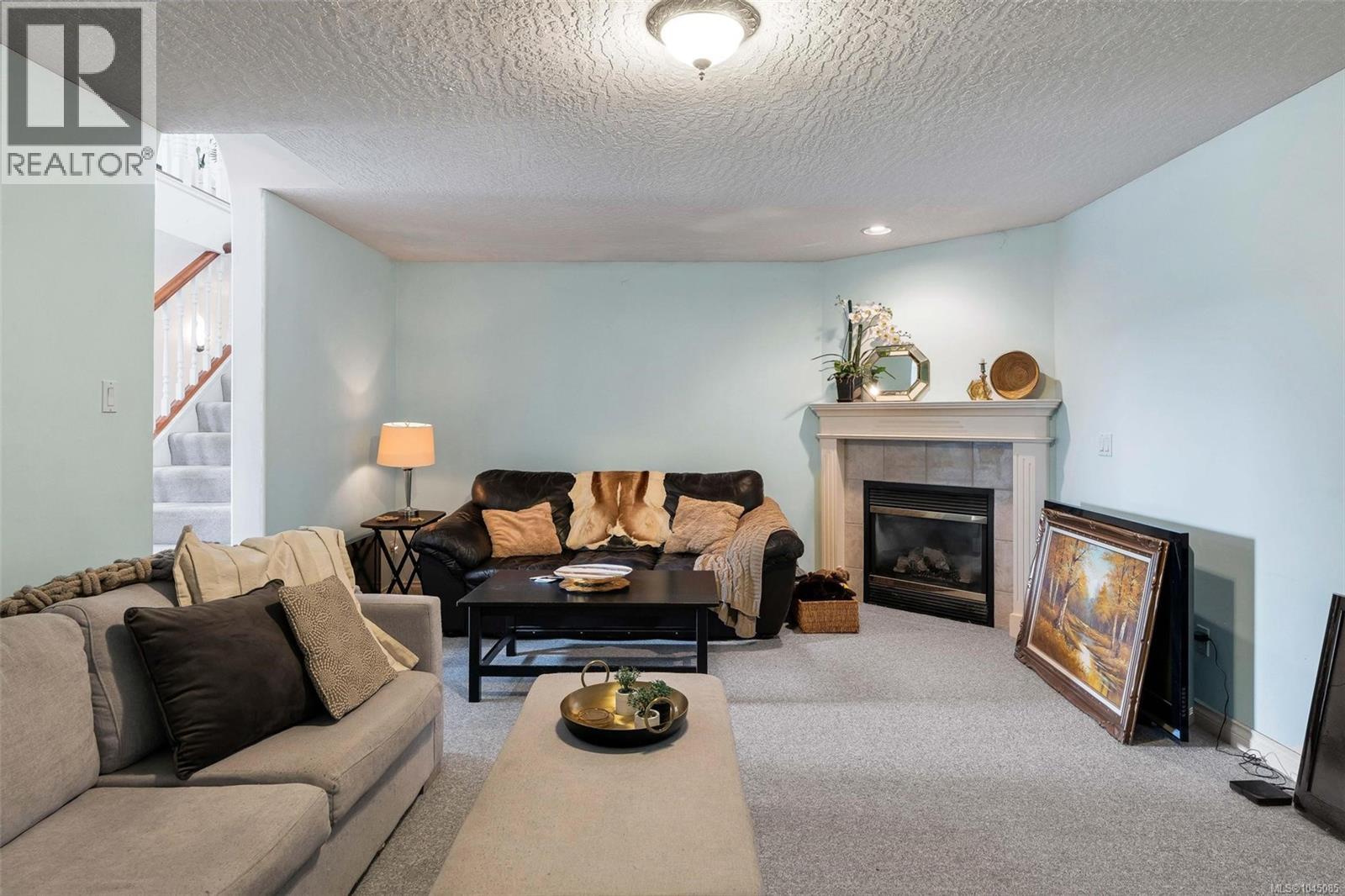 3549 Sun Estate - Image 30