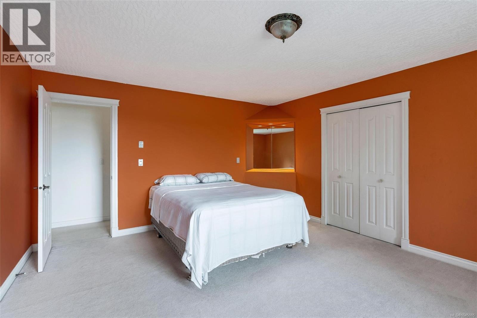 3549 Sun Estate - 36
