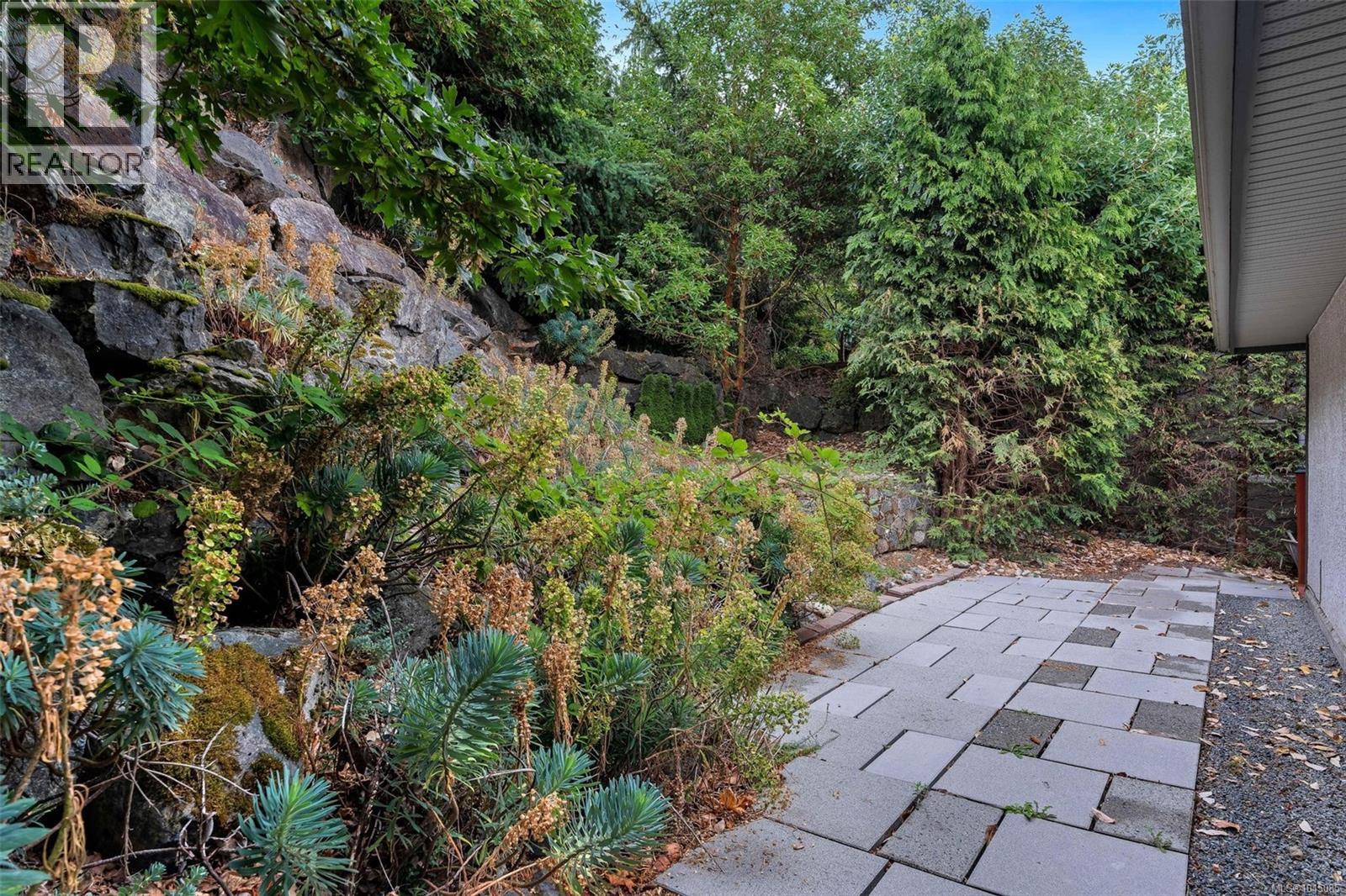 3549 Sun Estate - Image 42