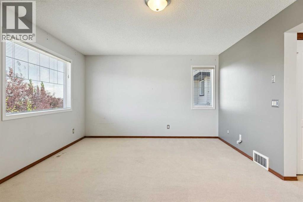 172 Kincora Drive NW - Image 28