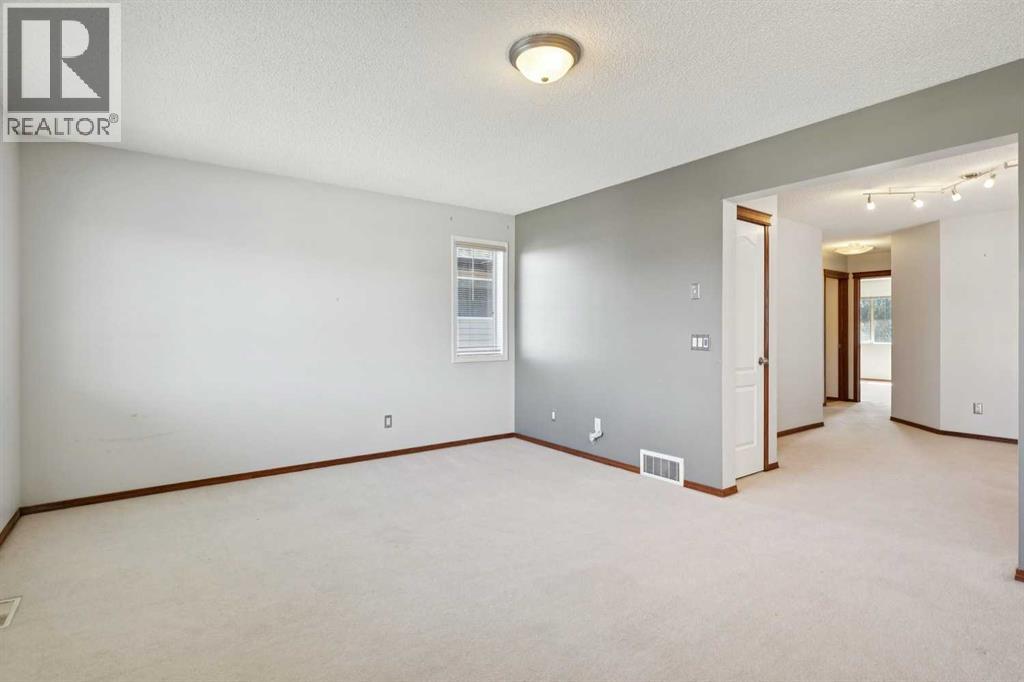 172 Kincora Drive NW - Image 29