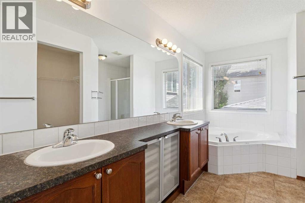 172 Kincora Drive NW - Image 34