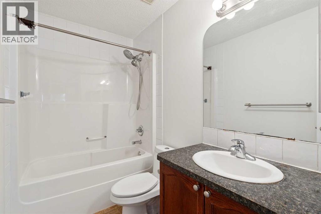 172 Kincora Drive NW - Image 40