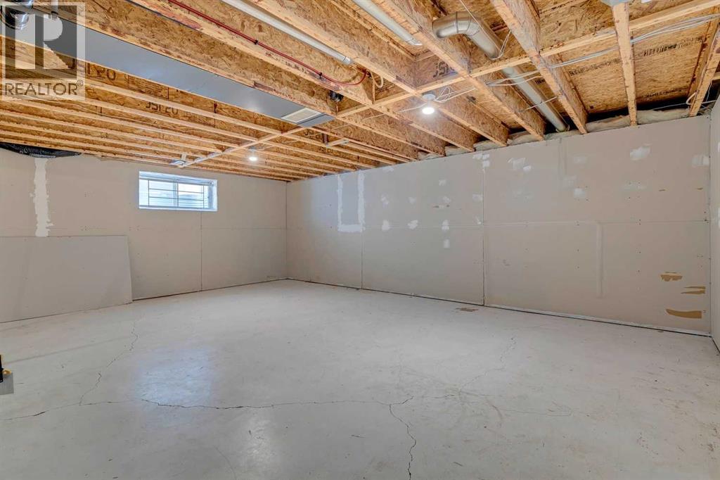 172 Kincora Drive NW - Image 44