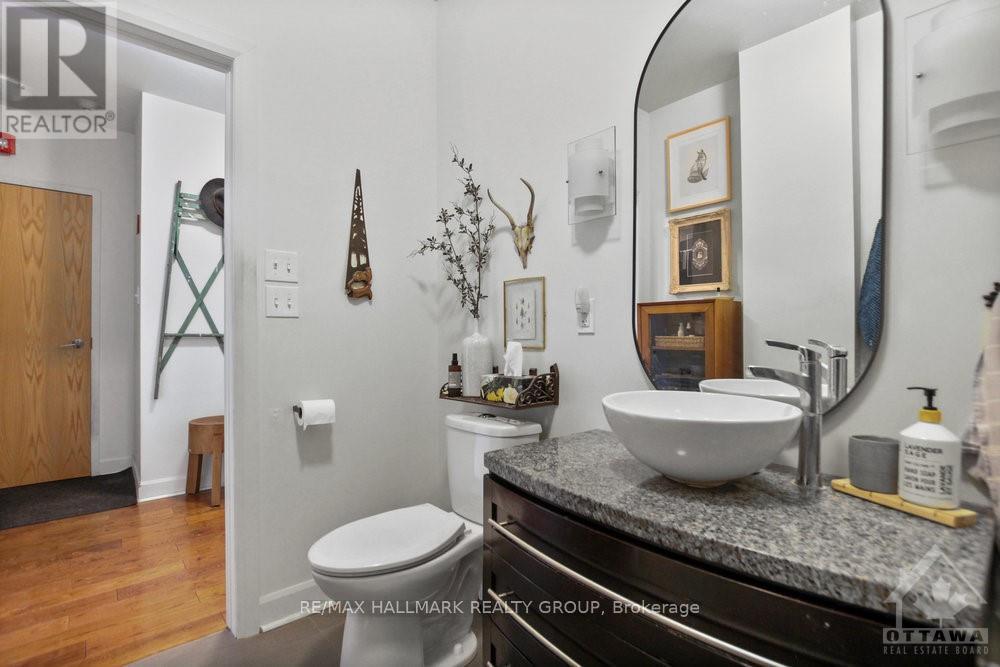 #206 65 MILL STREET - Image 24