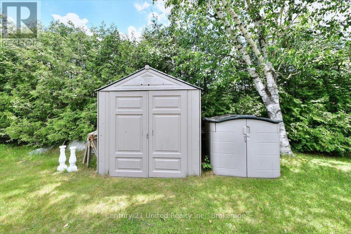 1541 COUNTY ROAD 4 - 40