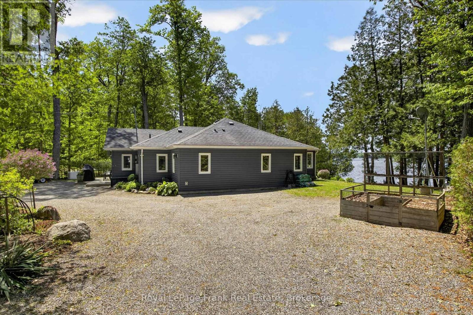 944 BIRCHCLIFF DRIVE - Image 44