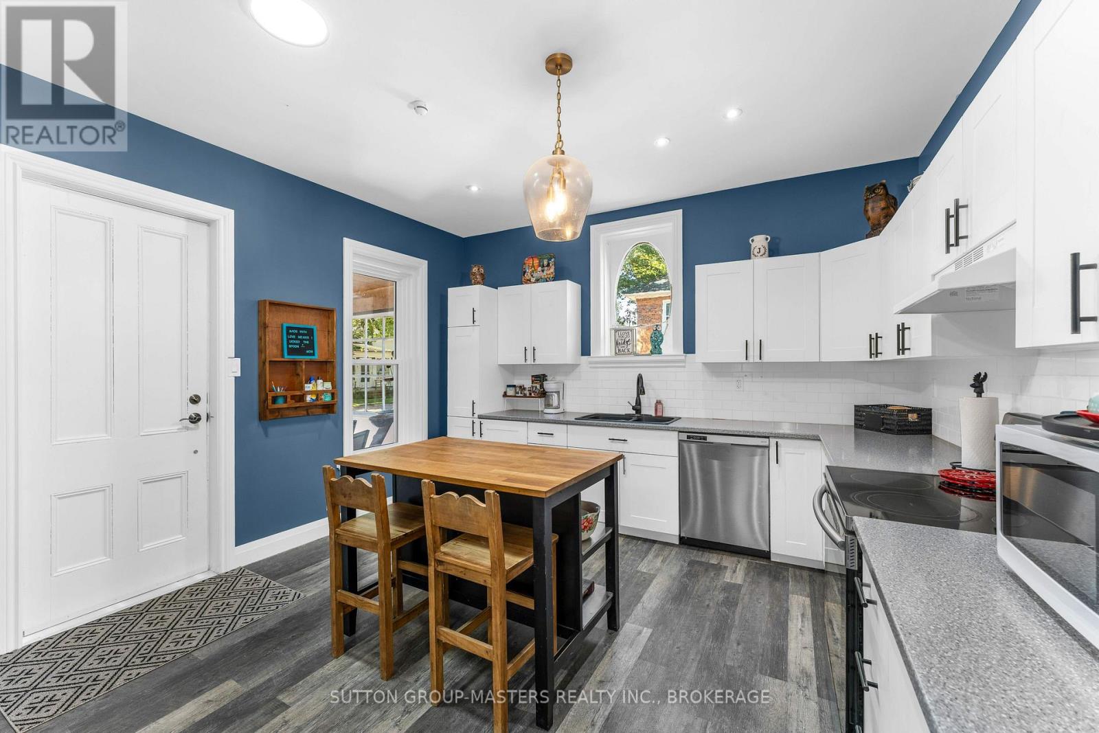 14 WILTSE STREET E - 13