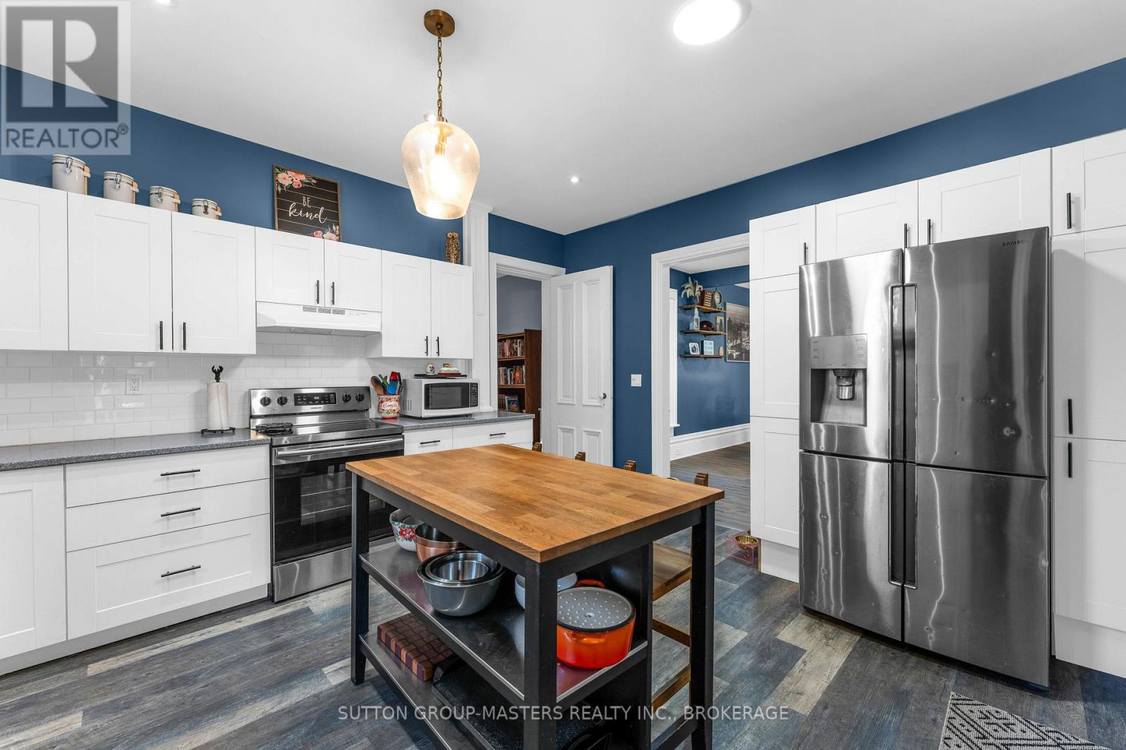 14 WILTSE STREET E - 16