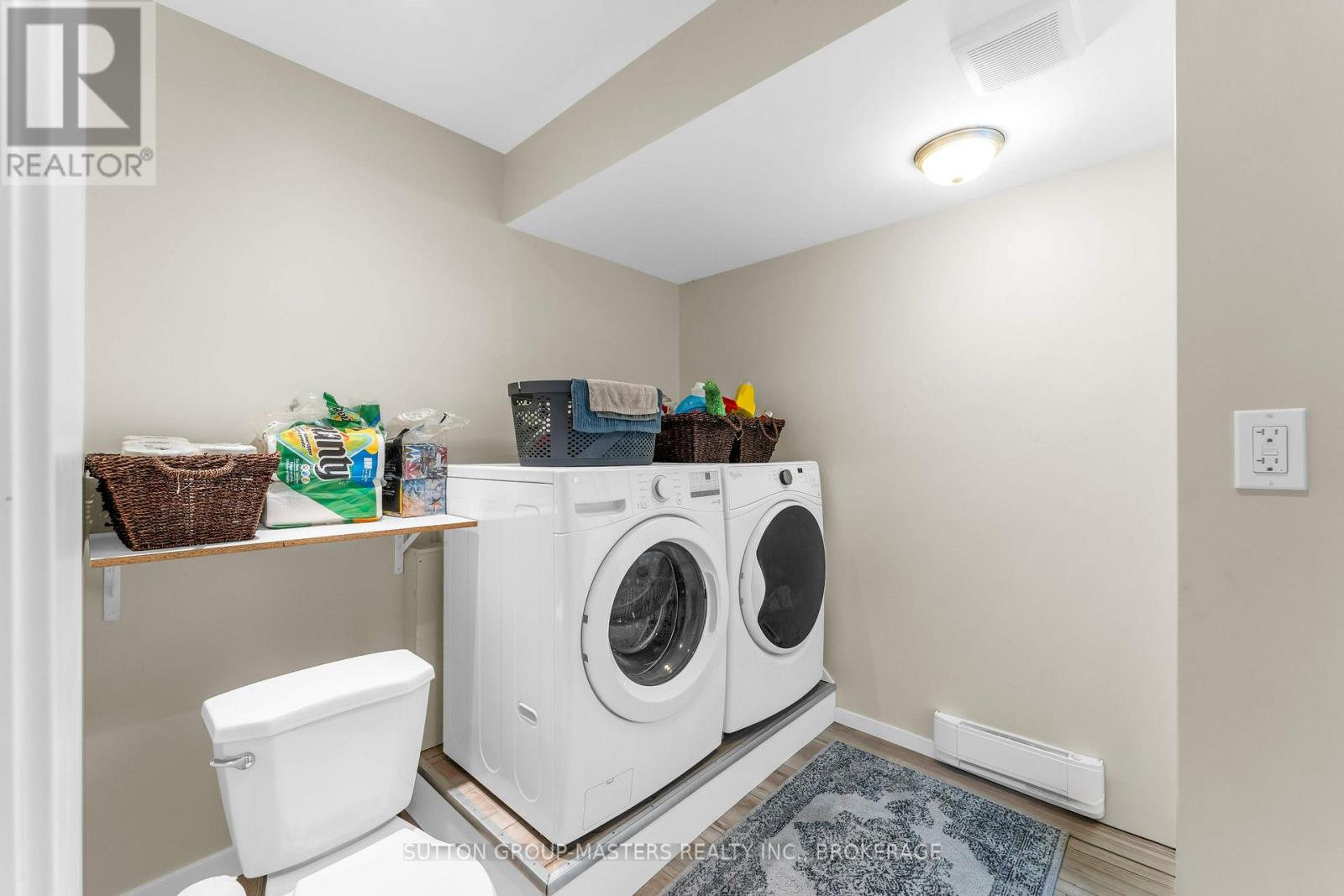 14 WILTSE STREET E - 21
