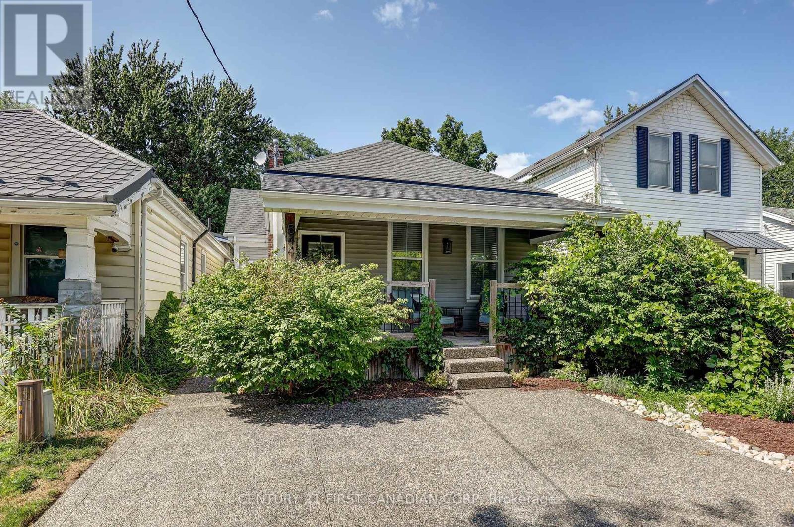 544 PALL MALL STREET - 2