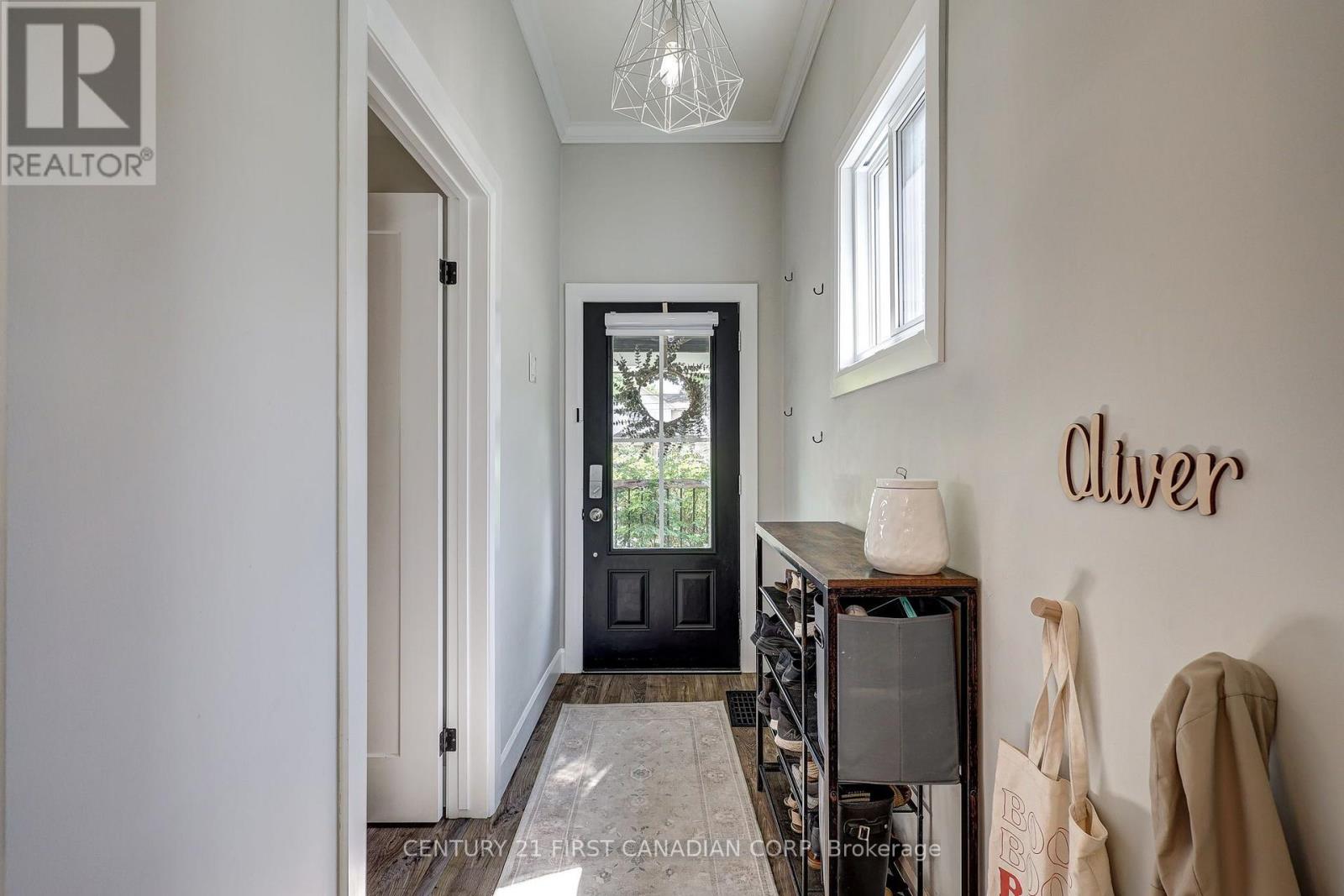 544 PALL MALL STREET - Image 9