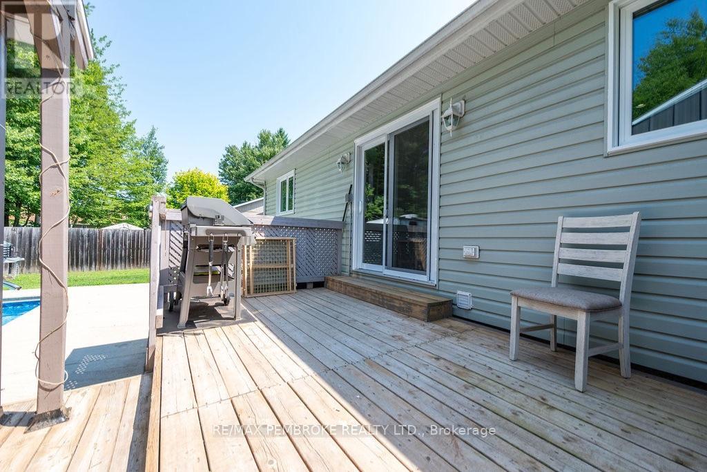 256 ORIOLE CRESCENT - Image 15