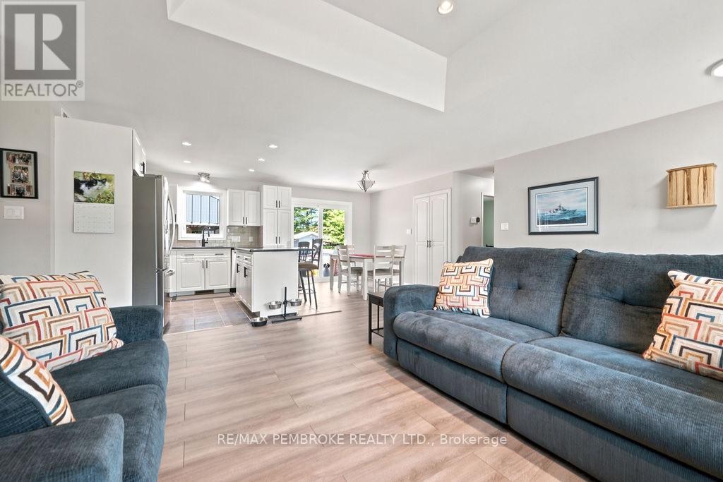 256 ORIOLE CRESCENT - Image 20