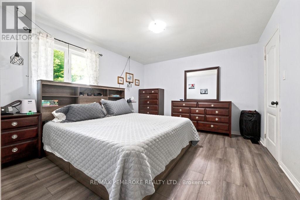 256 ORIOLE CRESCENT - Image 28