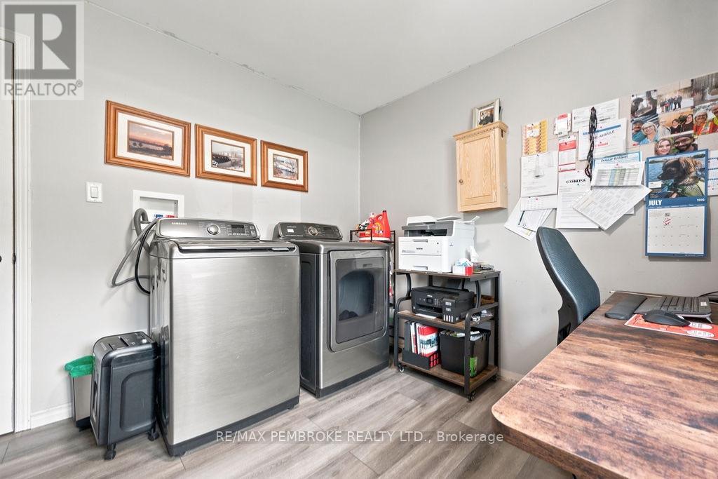 256 ORIOLE CRESCENT - Image 36